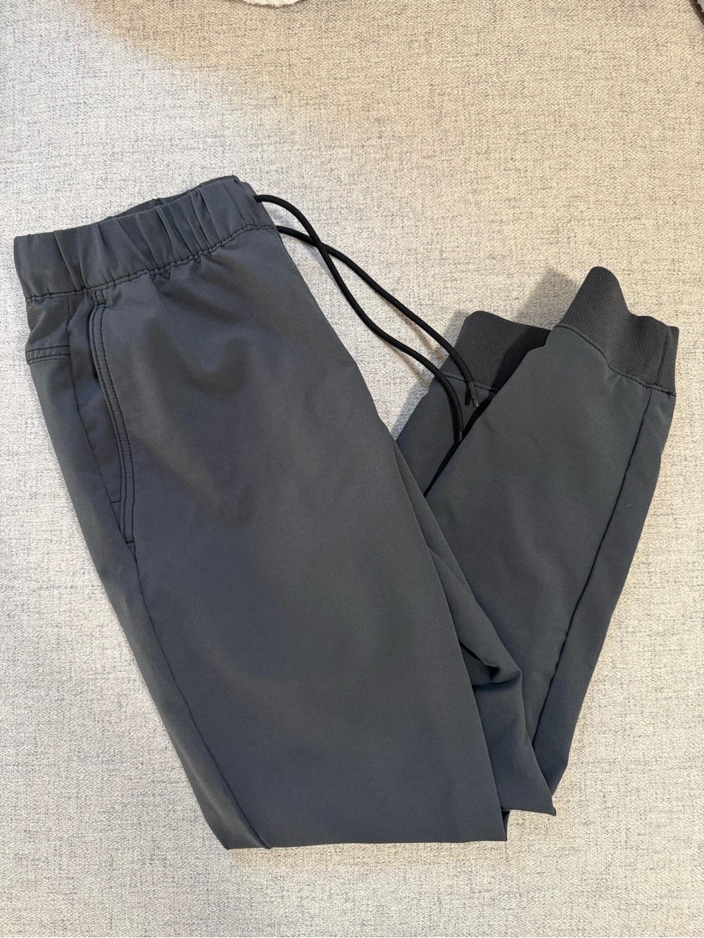 Old Navy Men's Charcoal Drawstring Jogger Pants - Comfortable Everyday Wear